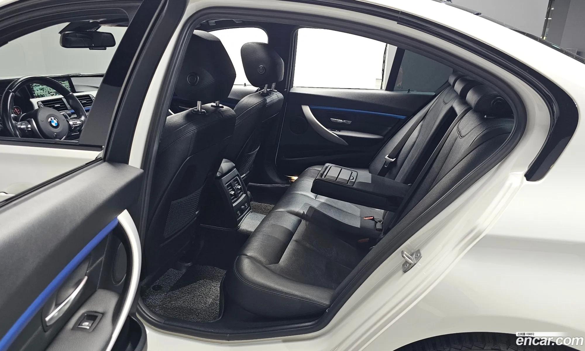 BMW 3 Series 2017 WBA8B9101HK704608 — 23