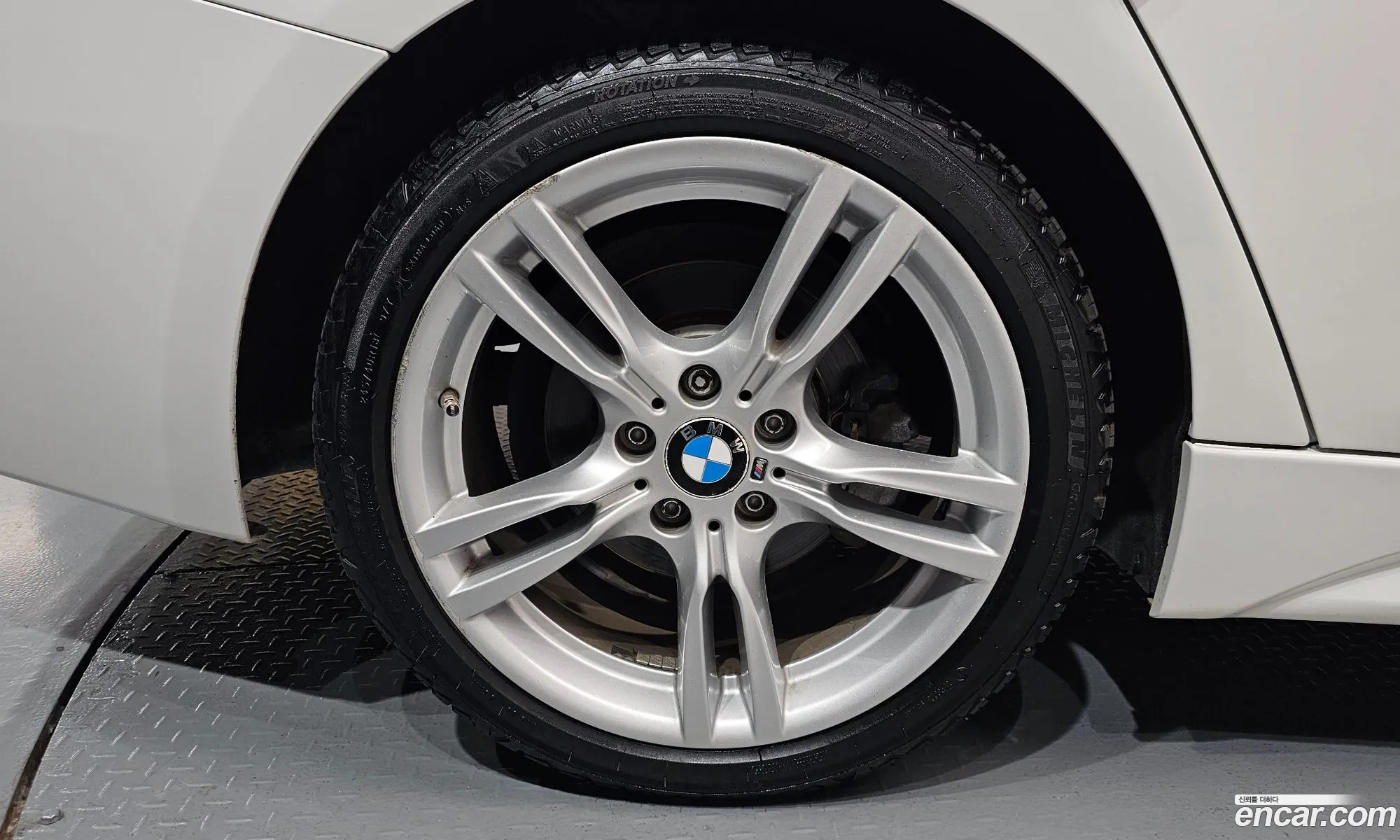 BMW 3 Series 2017 WBA8B9101HK704608 — 18
