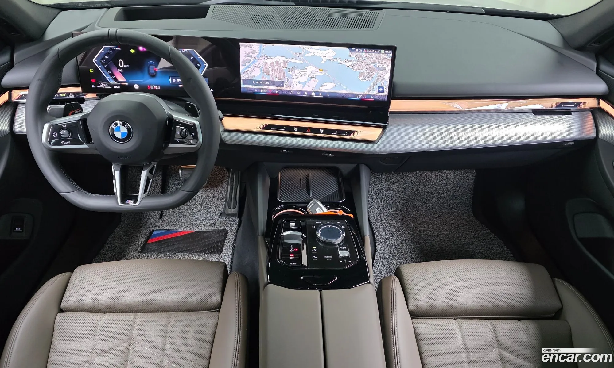 BMW 5 Series 2025 — 23