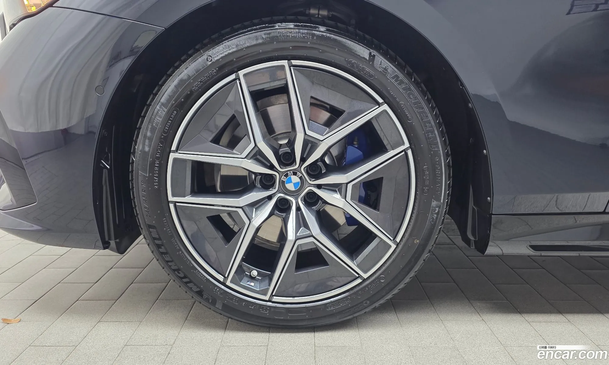 BMW 5 Series 2025 — 34