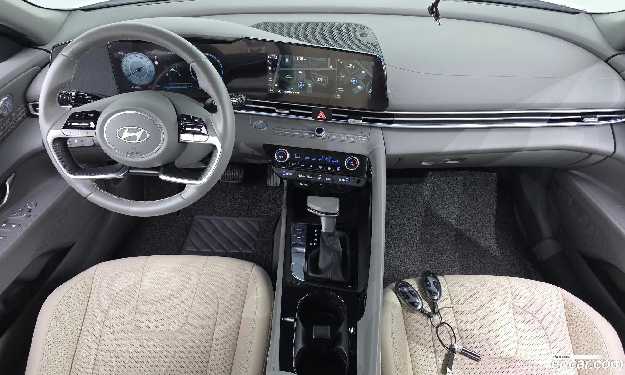 Hyundai Elantra 2025 — 15