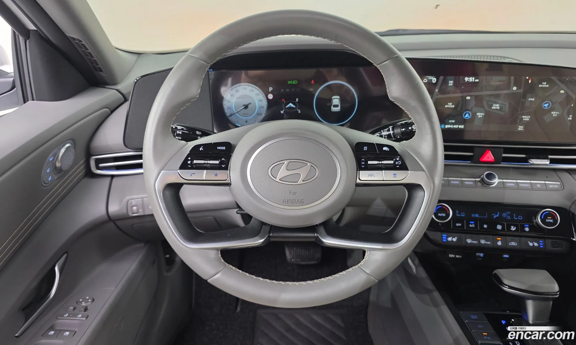 Hyundai Elantra 2025 — 9