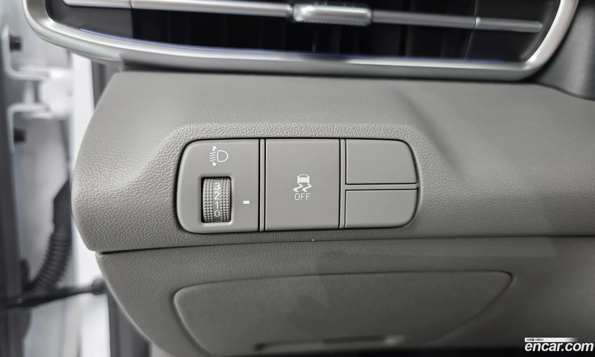Hyundai Elantra 2025 — 6