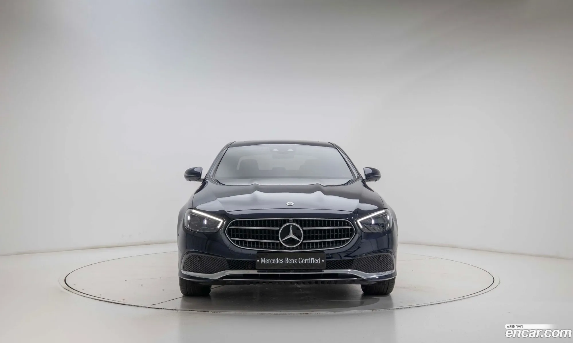 Mercedes-Benz E-Class W213 2022 — 10