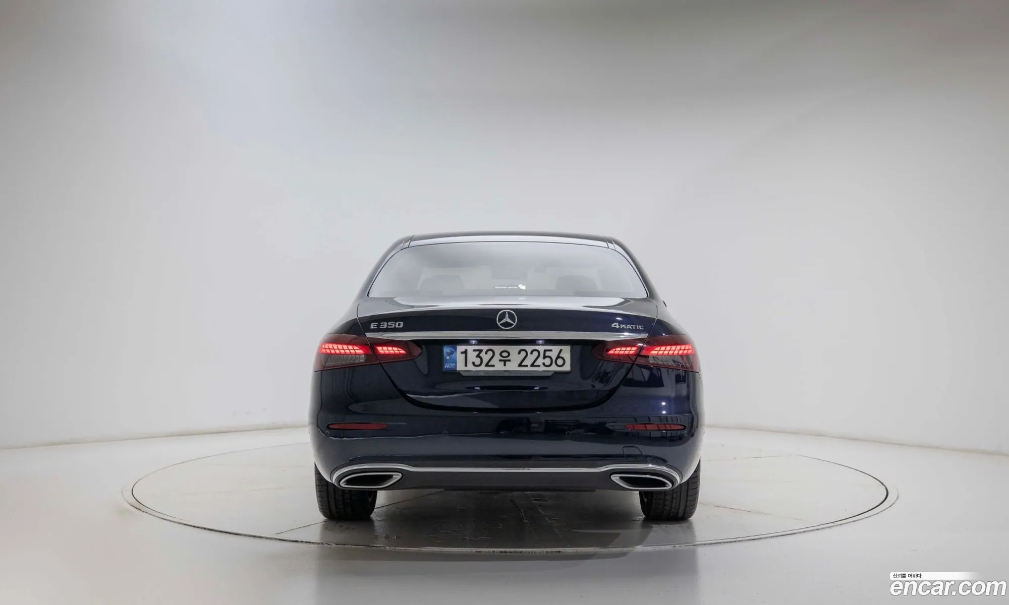 Mercedes-Benz E-Class W213 2022 — 12