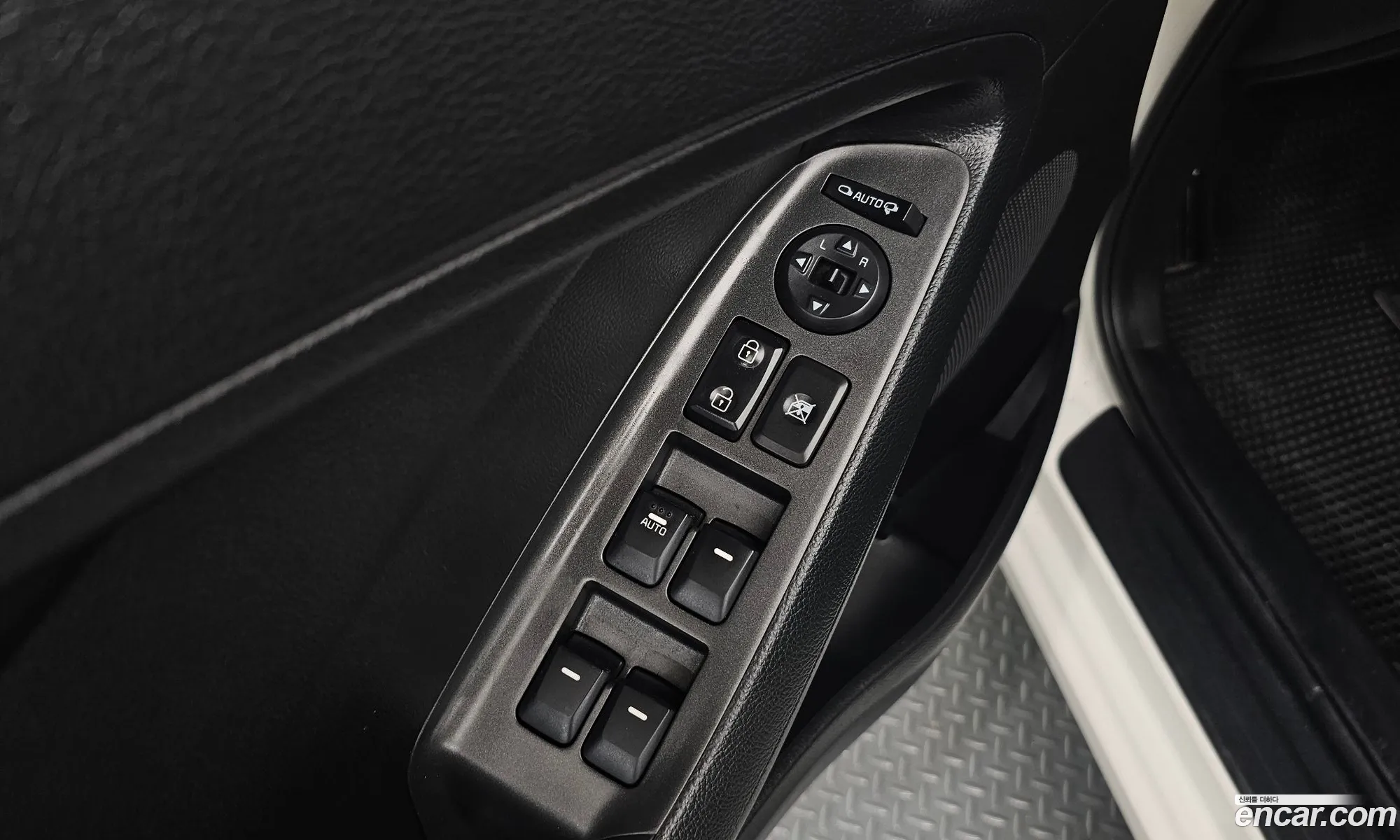 Kia K3 2015 — 15