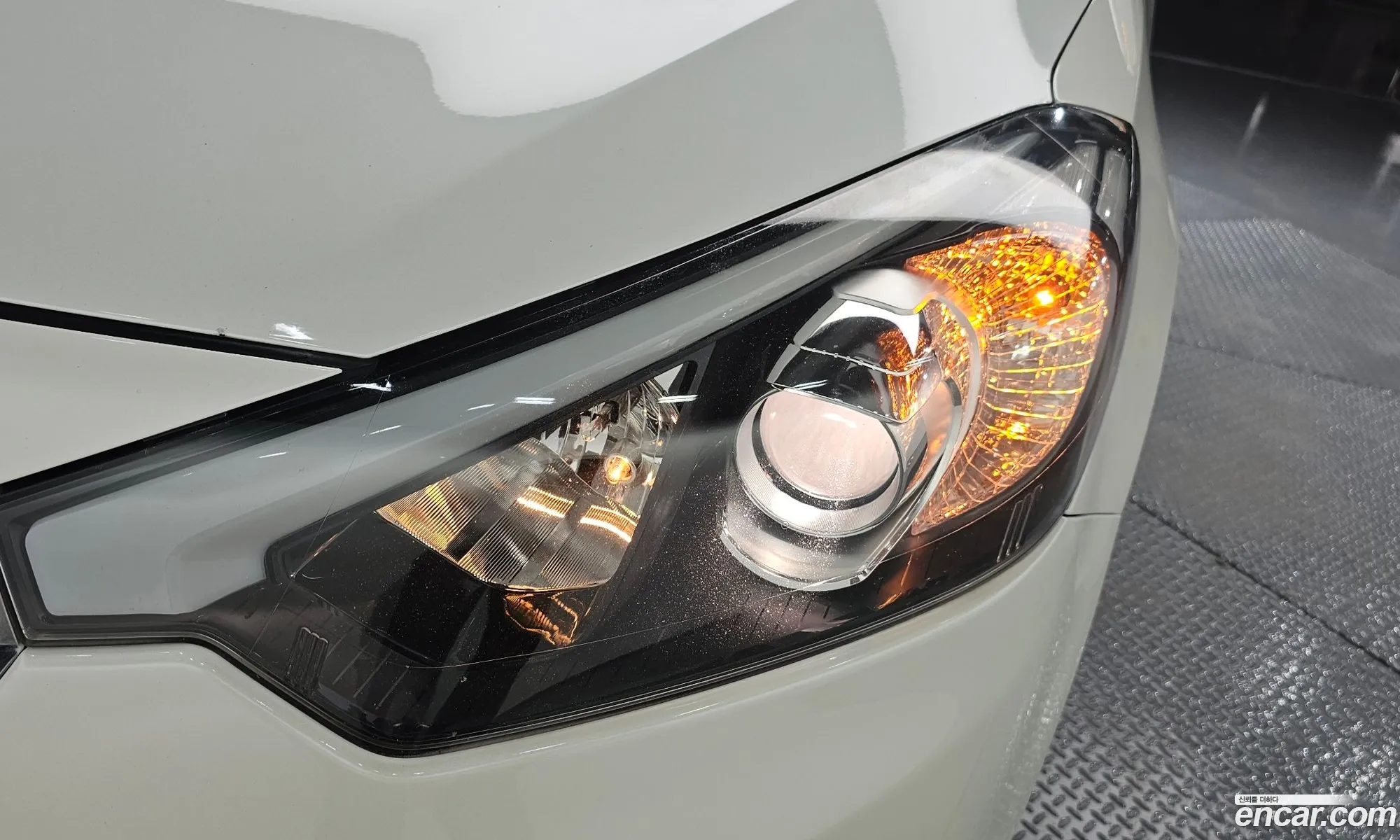 Kia K3 2015 — 12