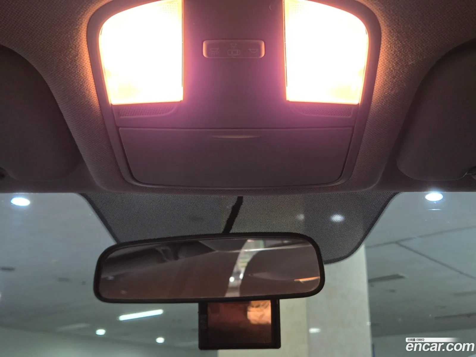 Hyundai Elantra AD 2018 — 15