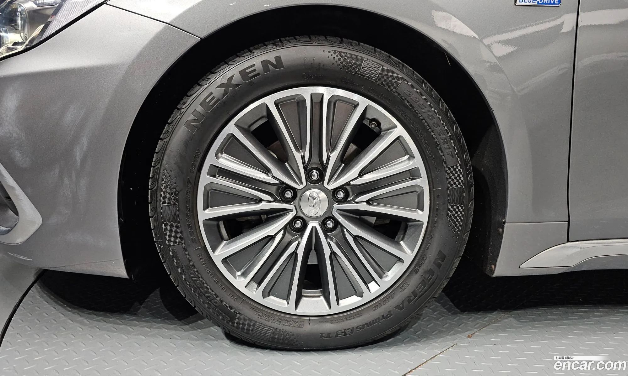 Hyundai Grandeur IG Hybrid 2017 — 4