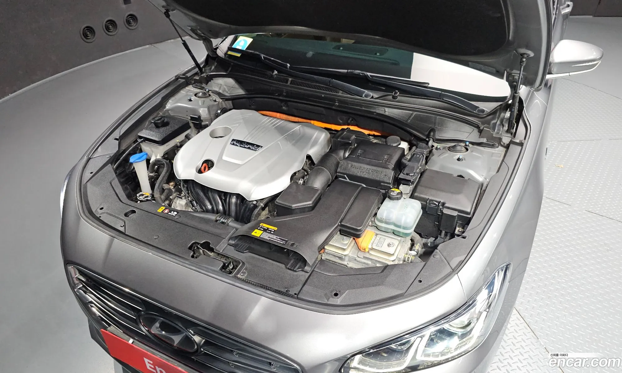 Hyundai Grandeur IG Hybrid 2017 — 30