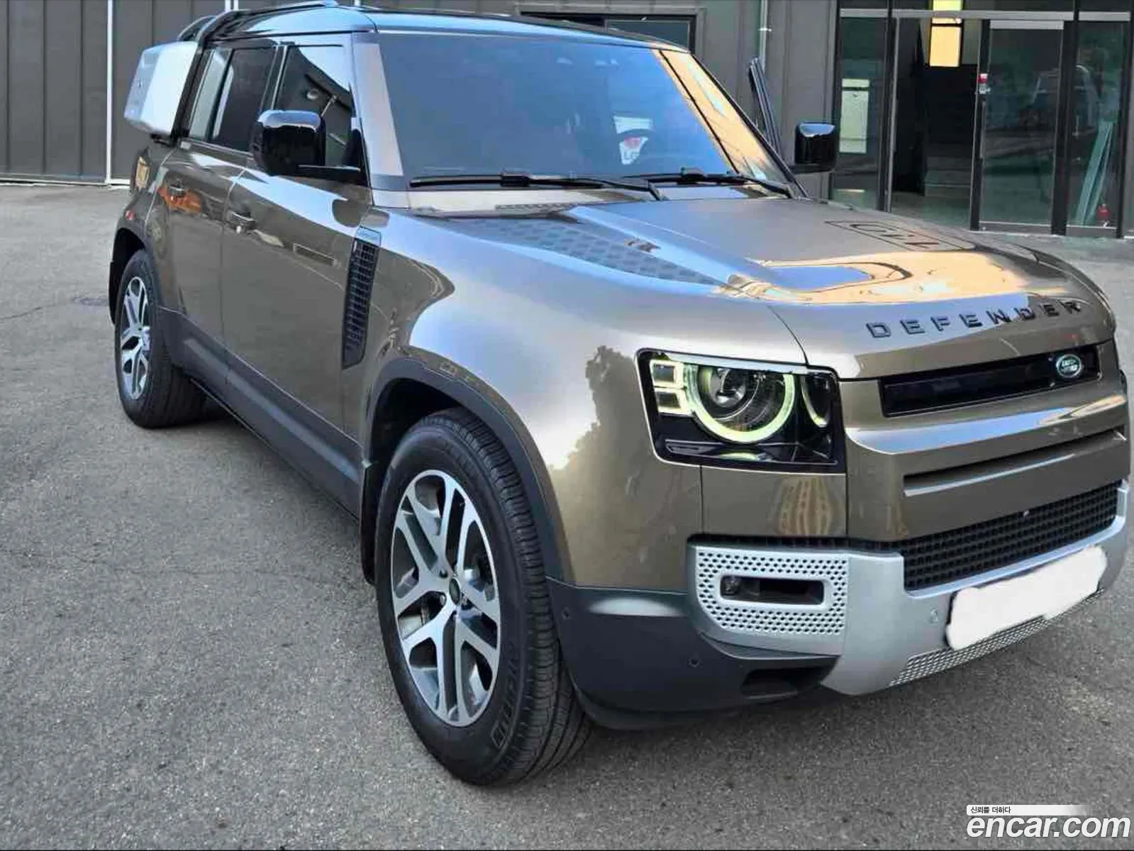Land Rover Defender 2023 — 2