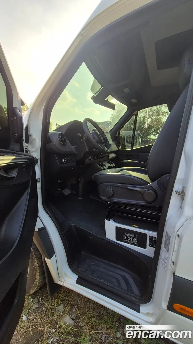 Mercedes-Benz Sprinter 2020 — 13