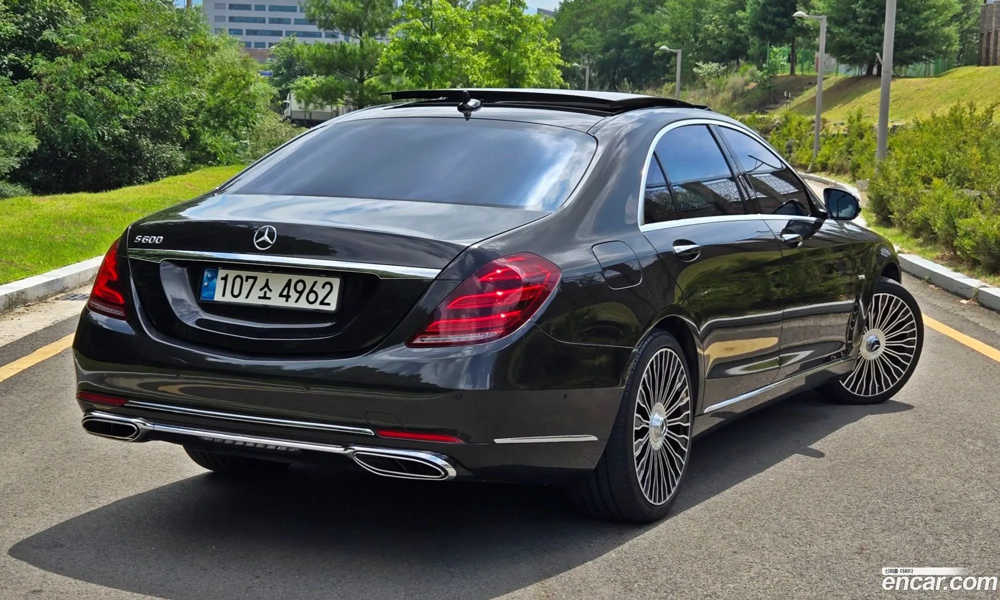 Mercedes-Benz S-Class W222 2015 — 17