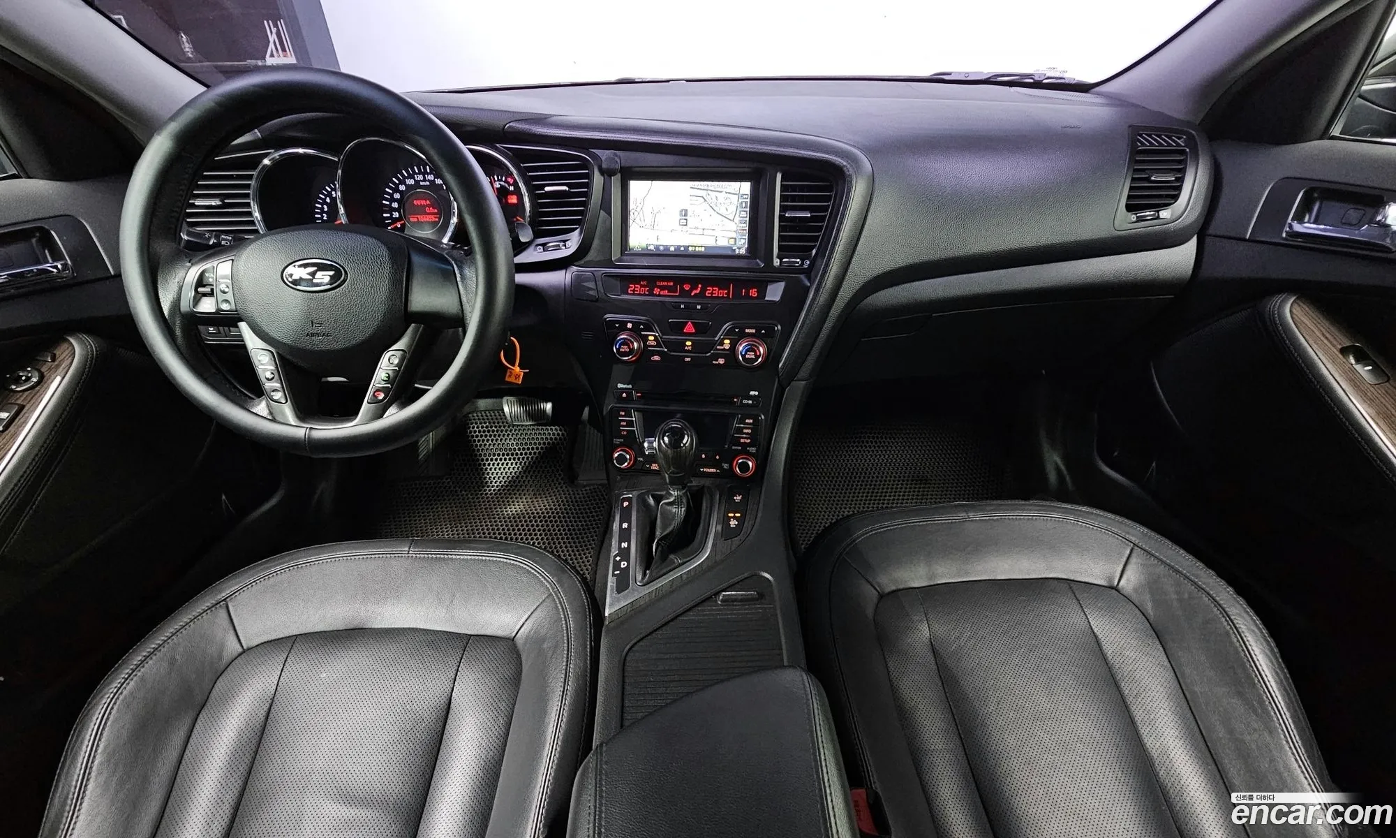 Kia K5 2010 — 10
