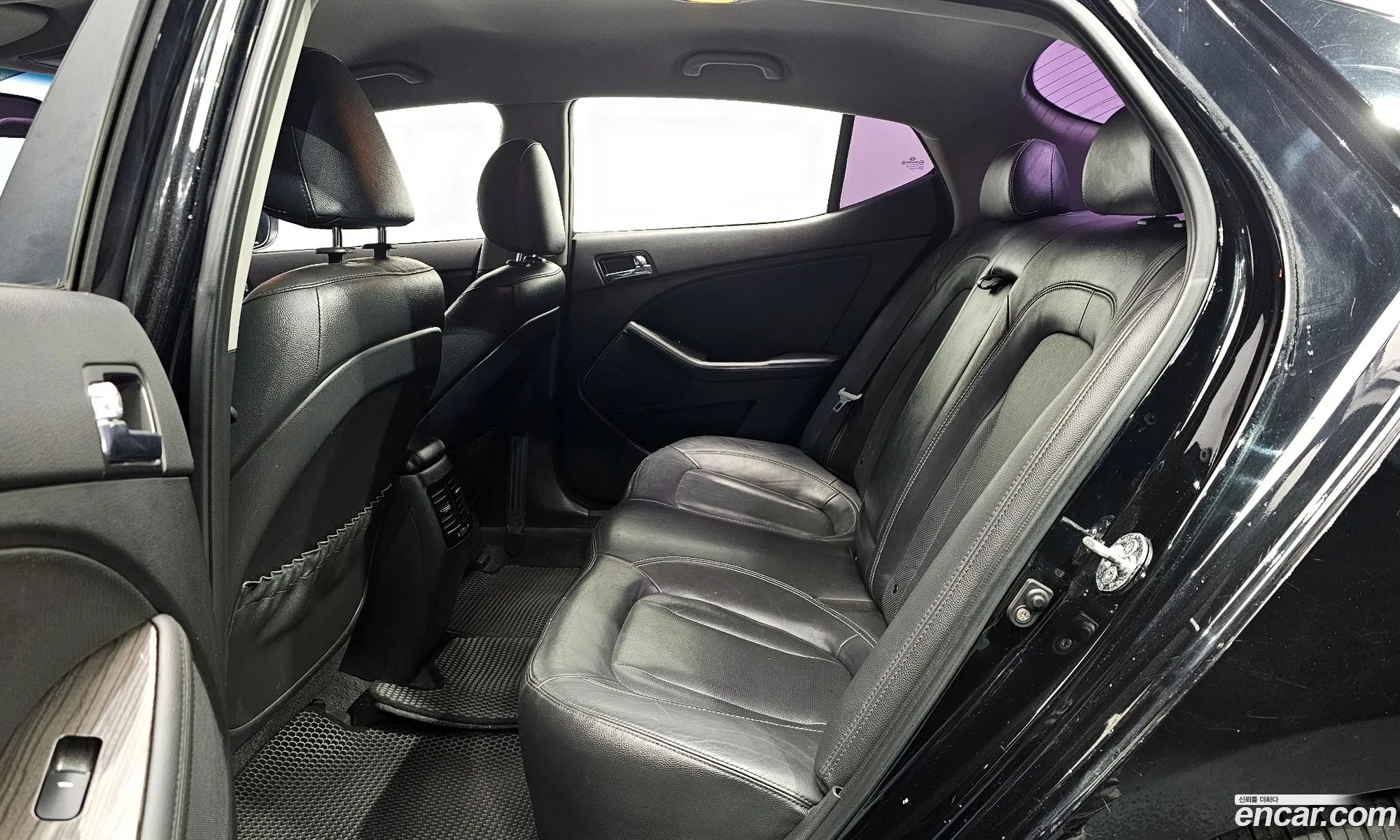 Kia K5 2010 — 14