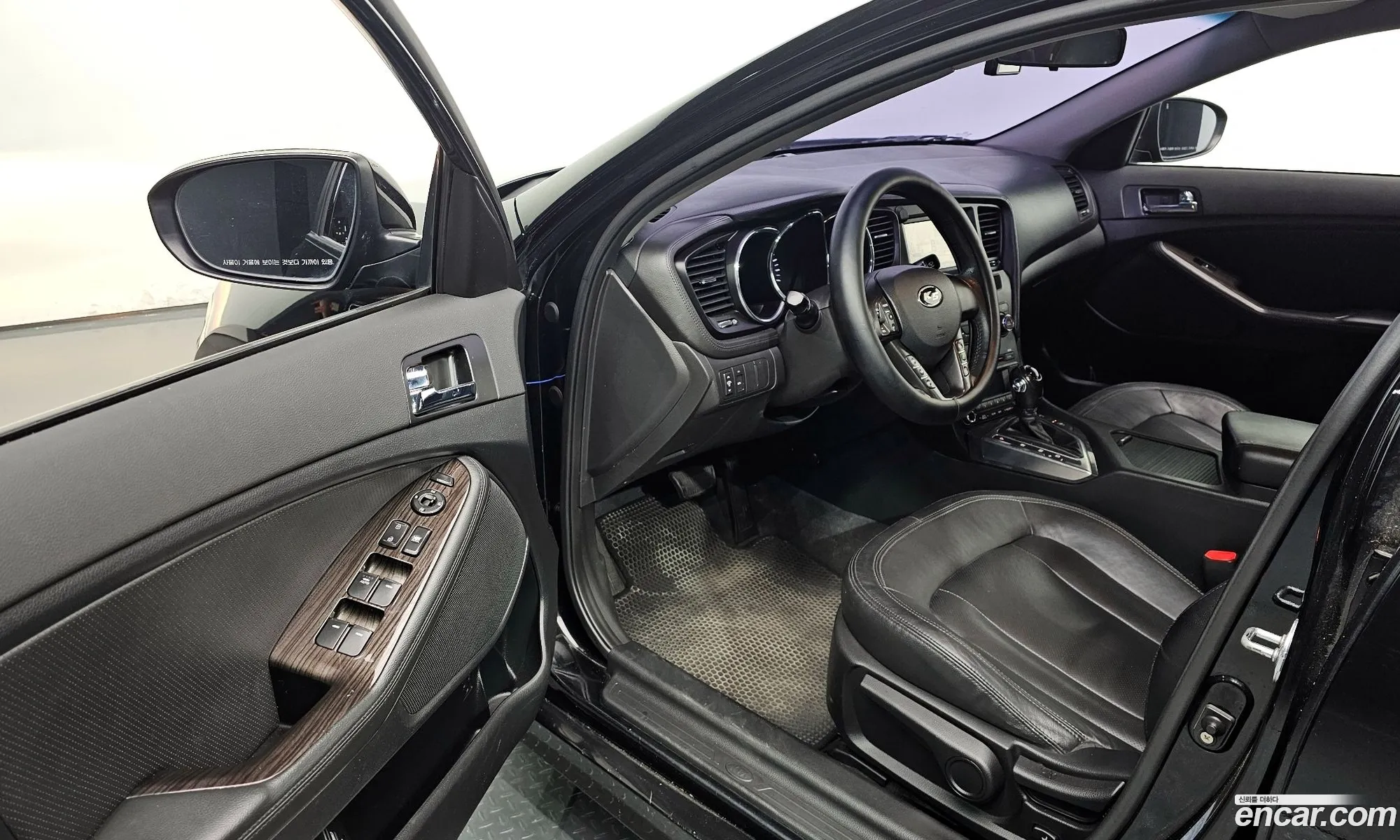 Kia K5 2010 — 12