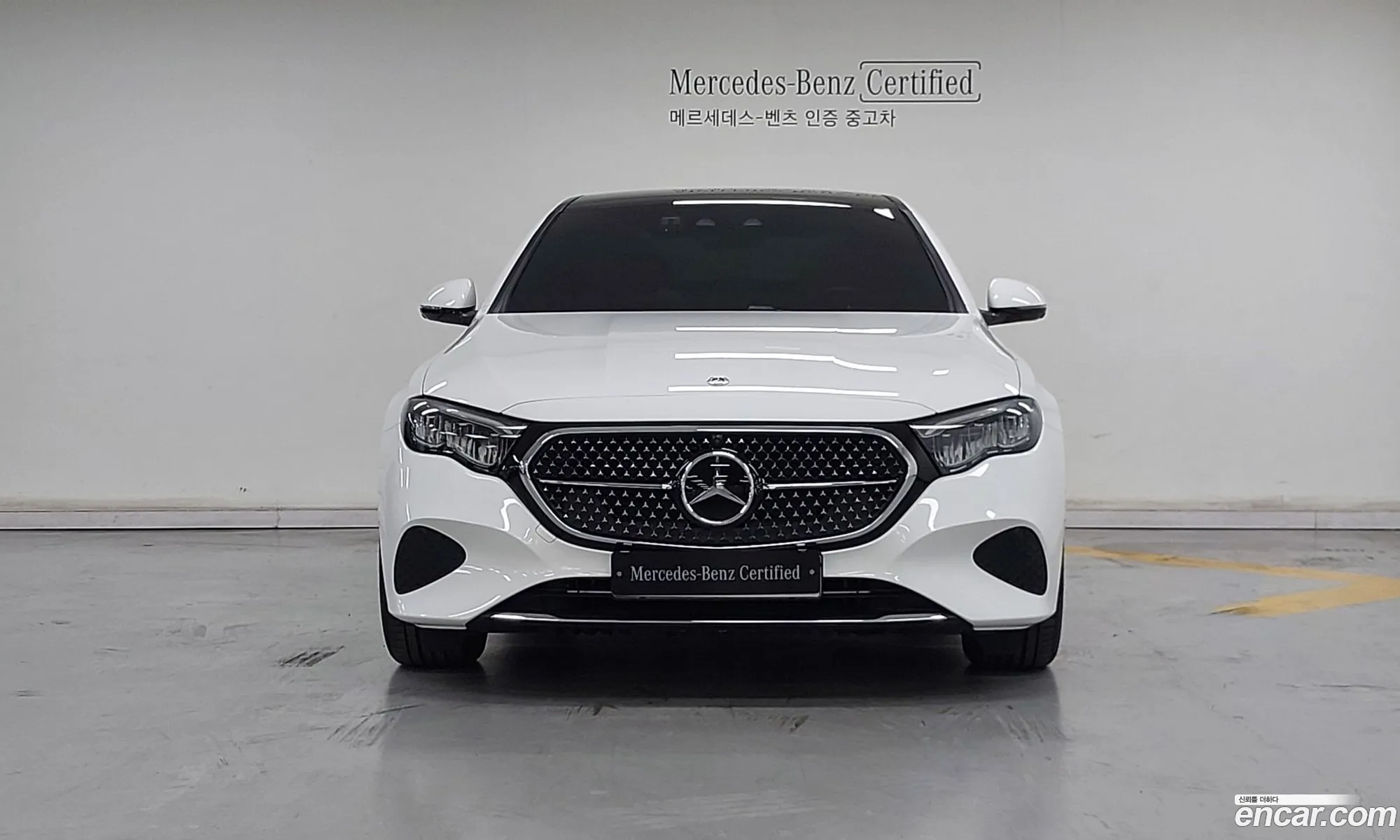 Mercedes-Benz E-Class W214 2025 — 13