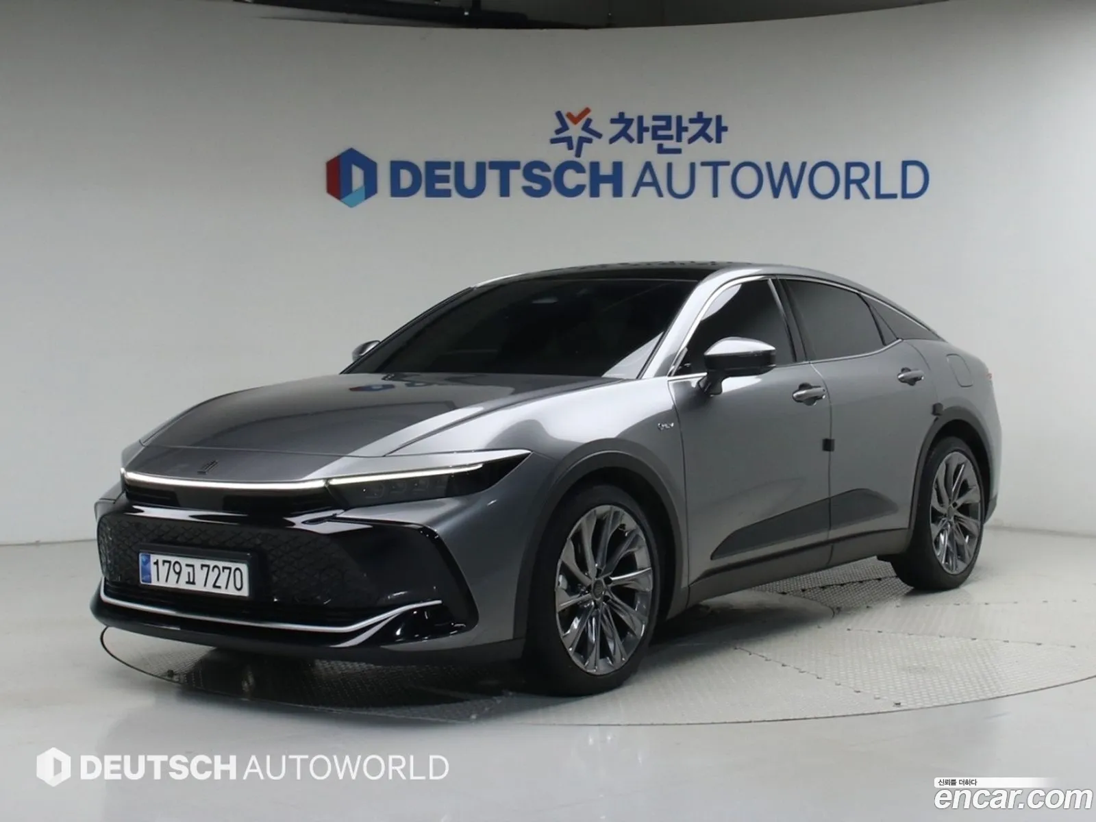 Toyota Crown Crossover 2024 — 13
