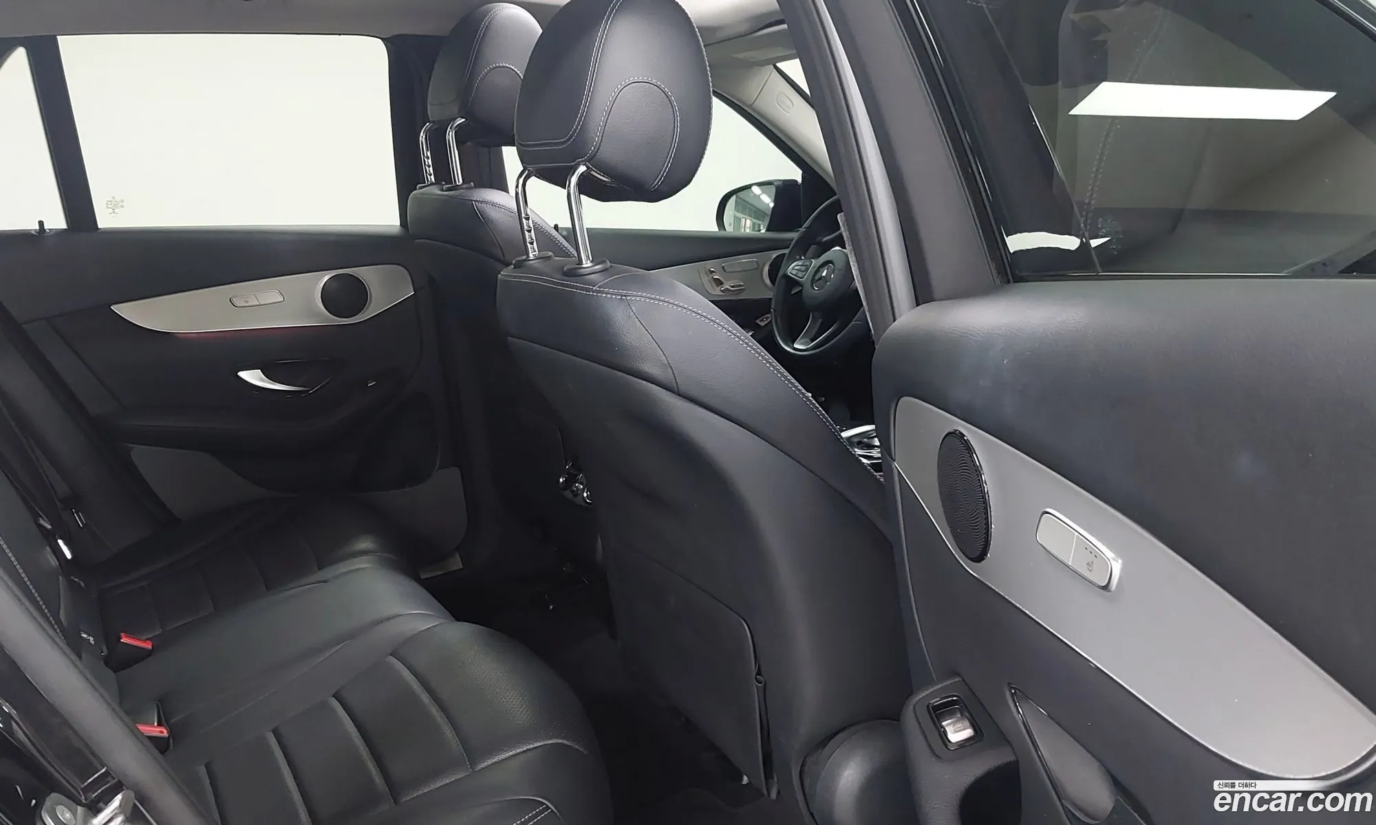 Mercedes-Benz GLC-Class X253 2019 — 17