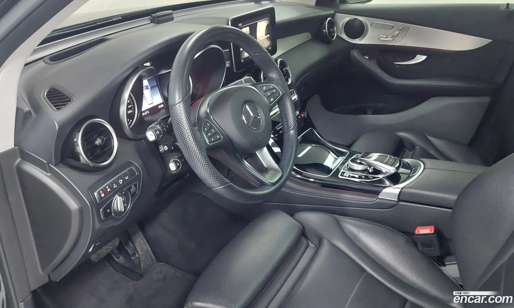 Mercedes-Benz GLC-Class X253 2019 — 18