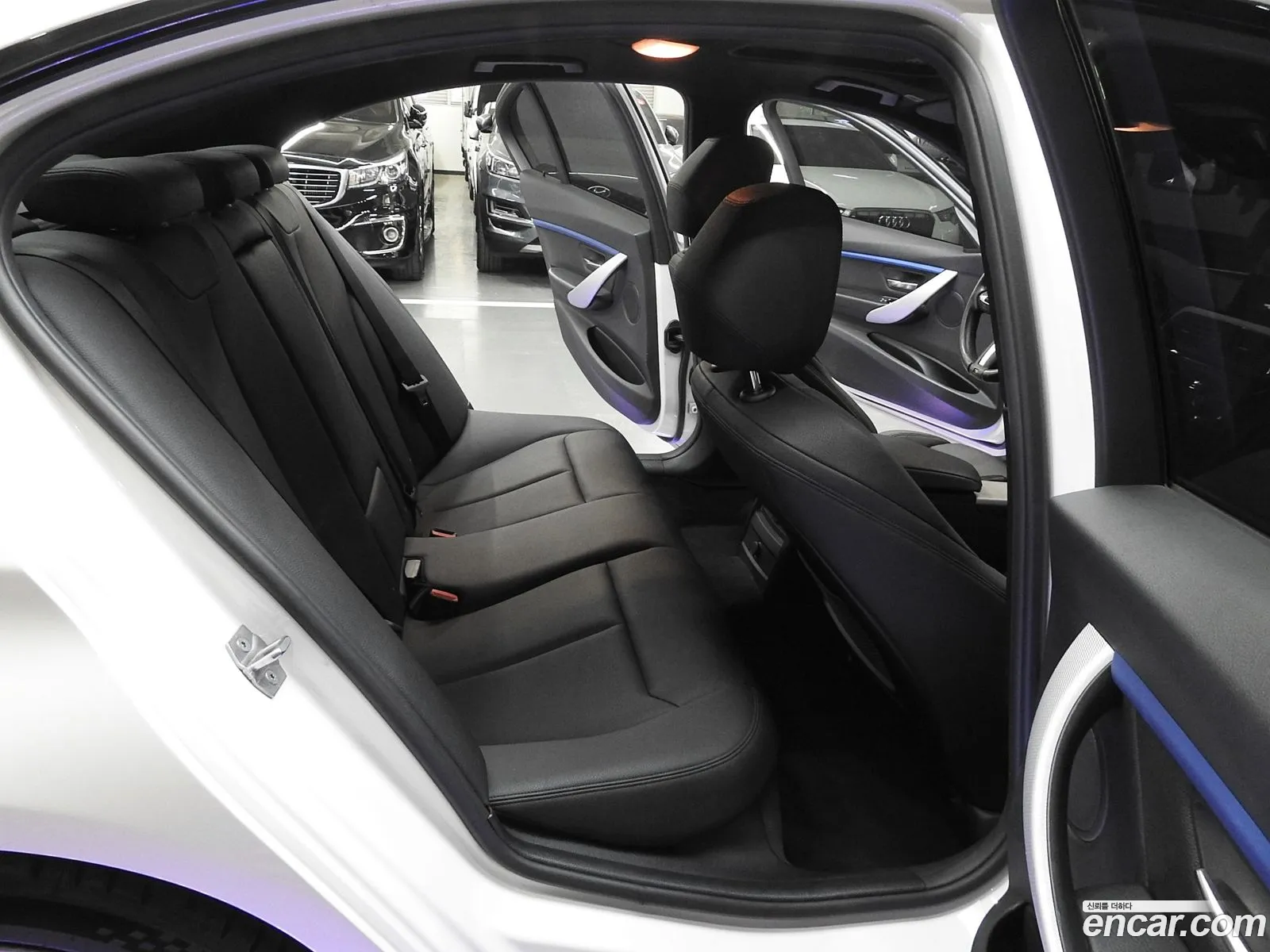BMW 3 Series 2016 — 16