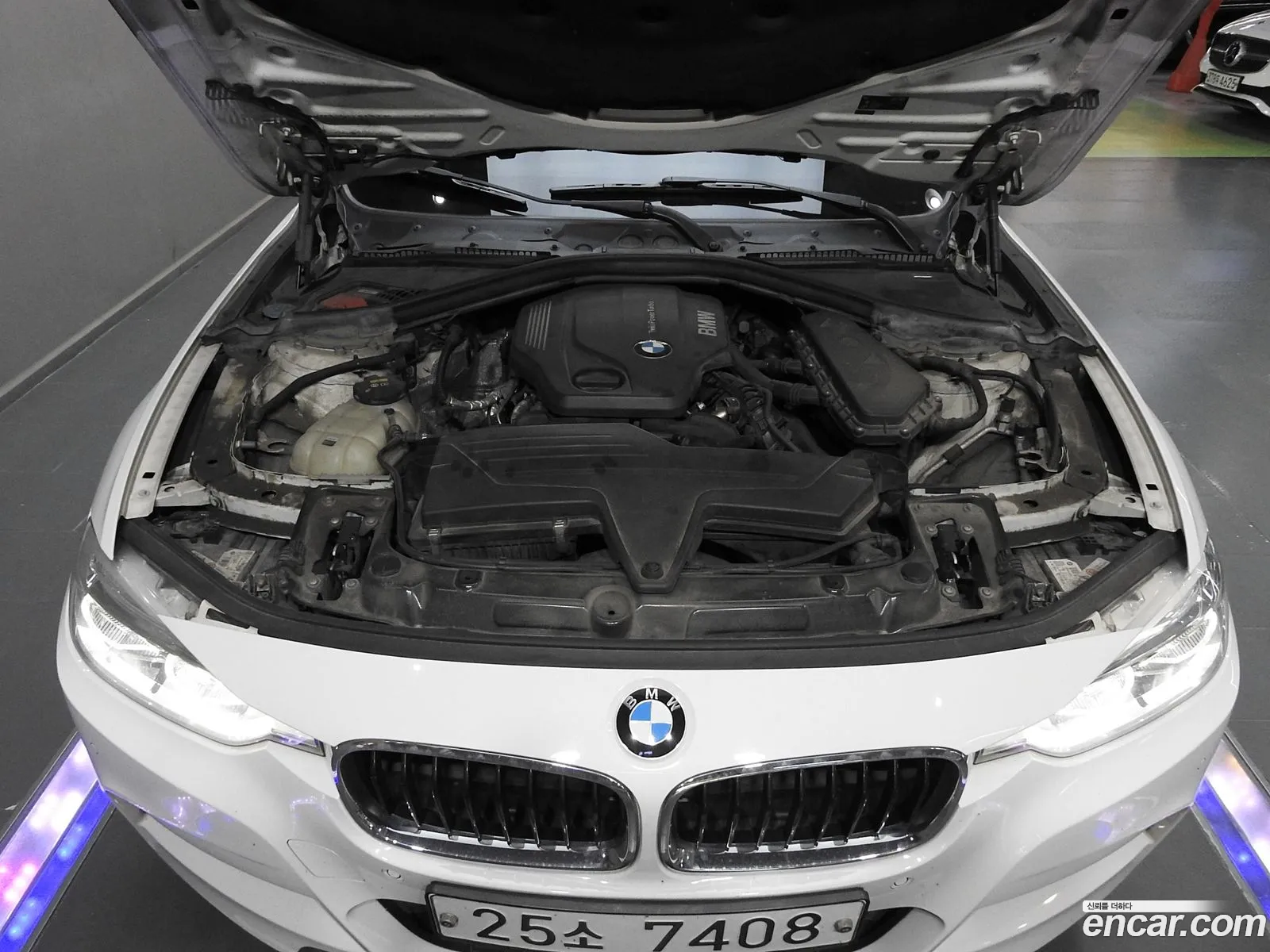 BMW 3 Series 2016 — 12