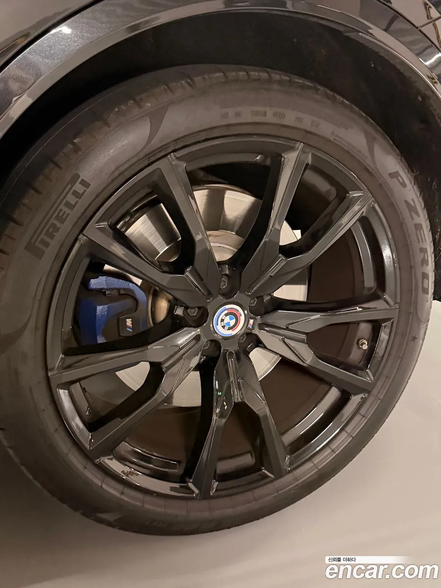 BMW X7 2023 — 4