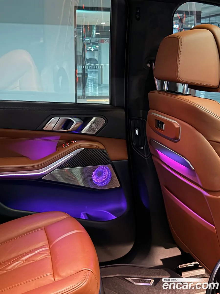 BMW X7 2023 — 5