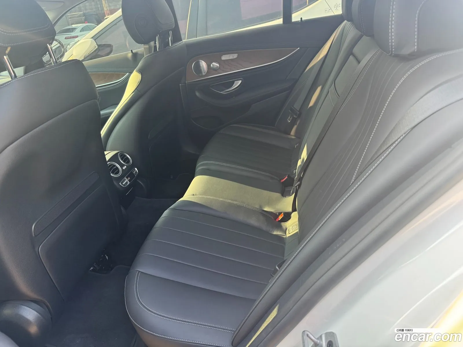 Mercedes-Benz E-Class W213 2020 — 12