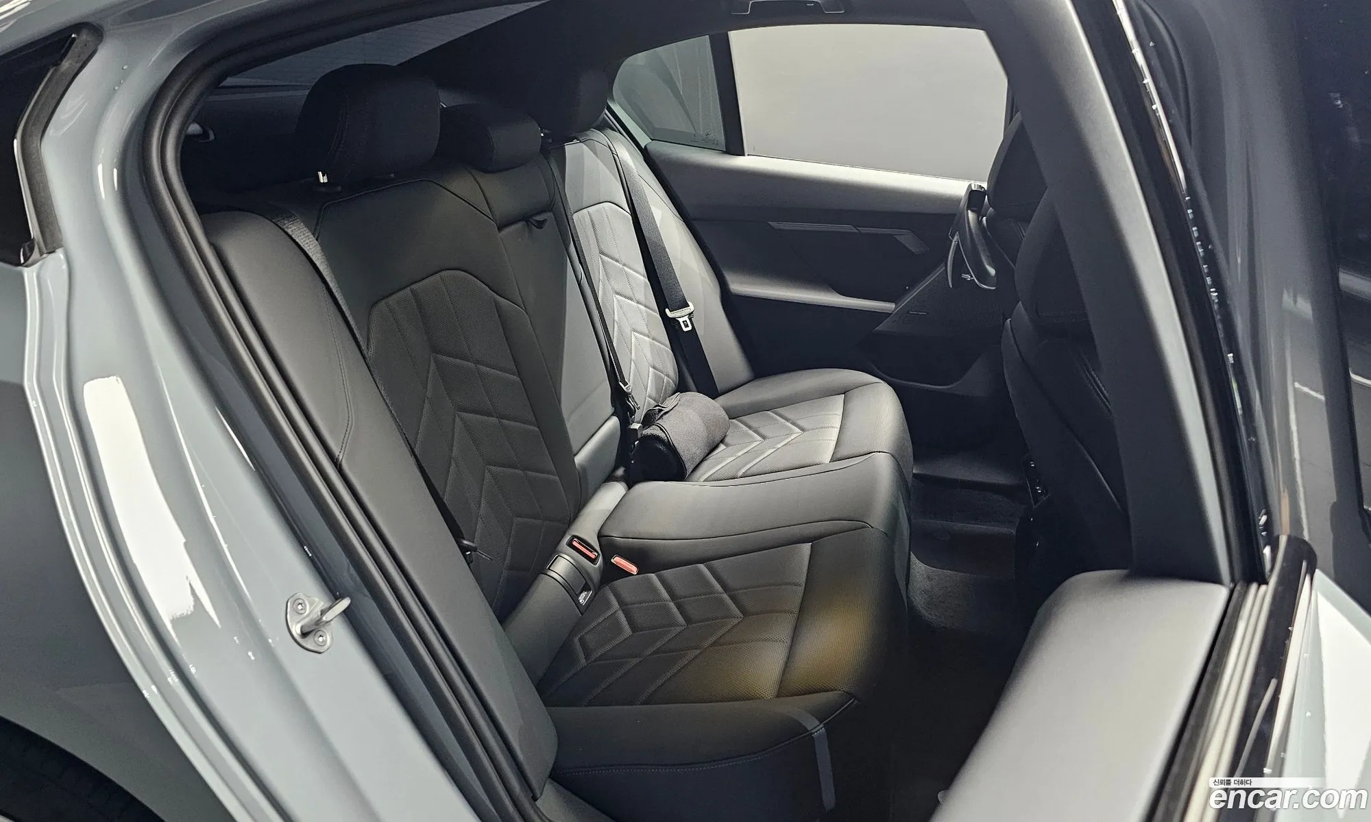 BMW 5 Series 2025 WBA21FJ09TCW15248 — 14