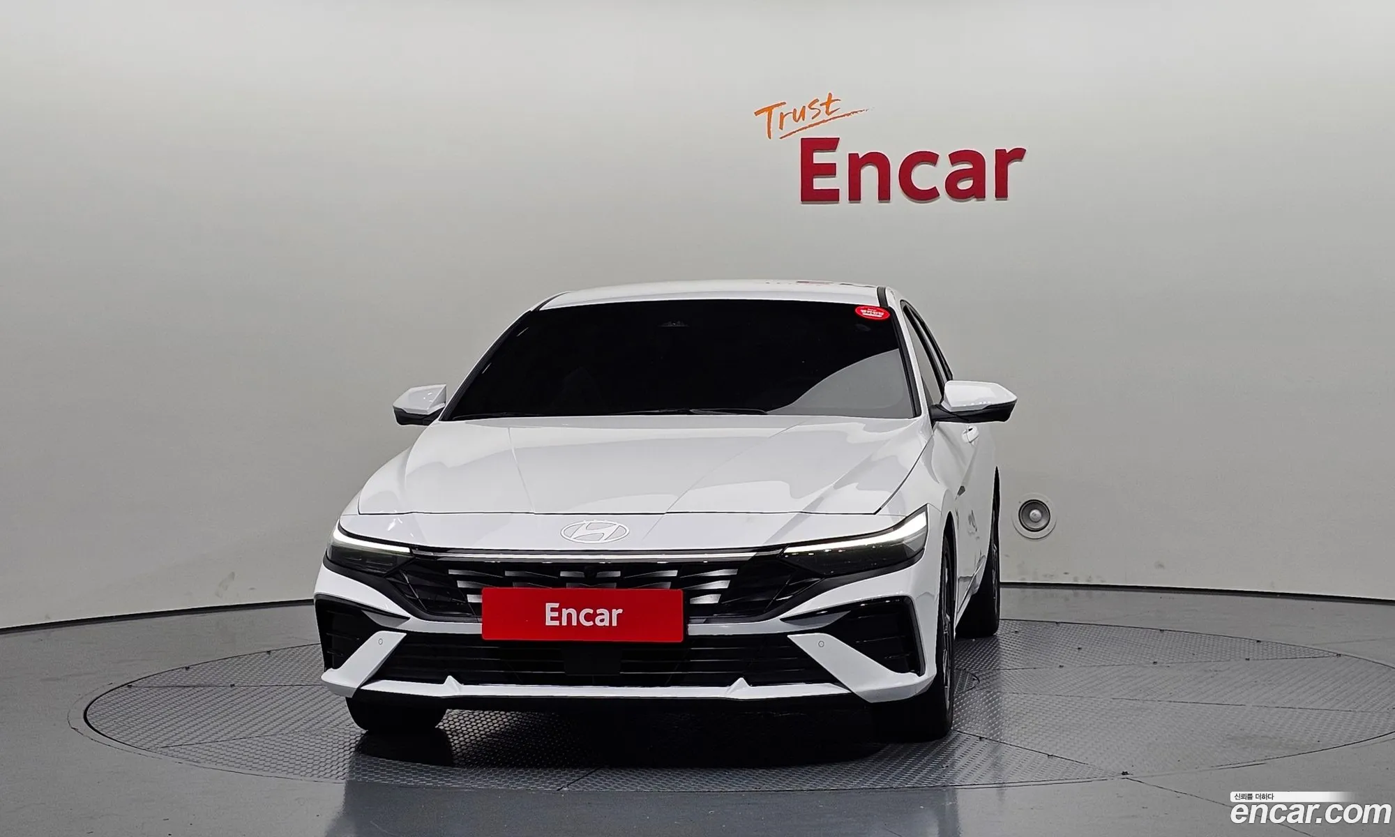 Hyundai Elantra 2023 — 5