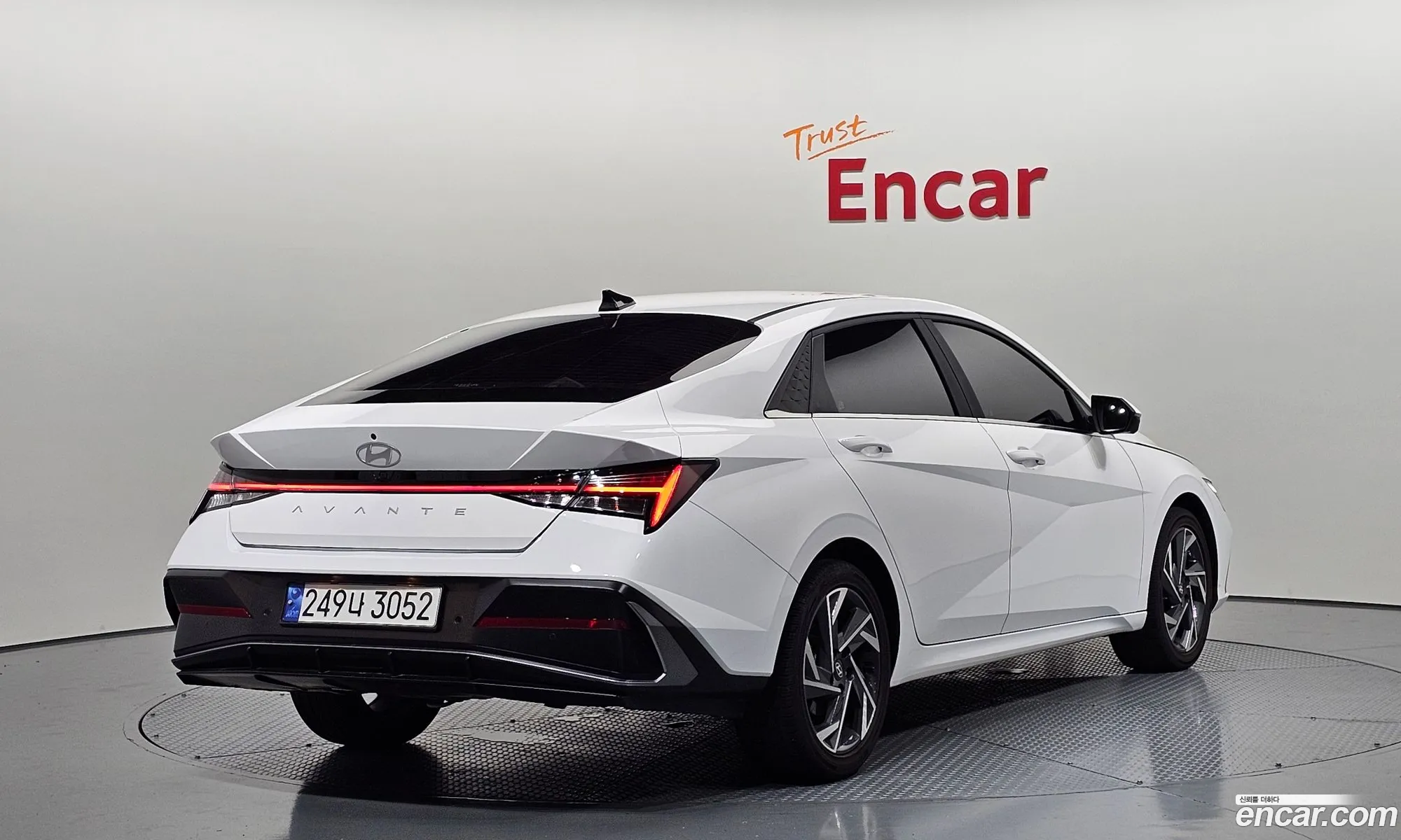 Hyundai Elantra 2023 — 9