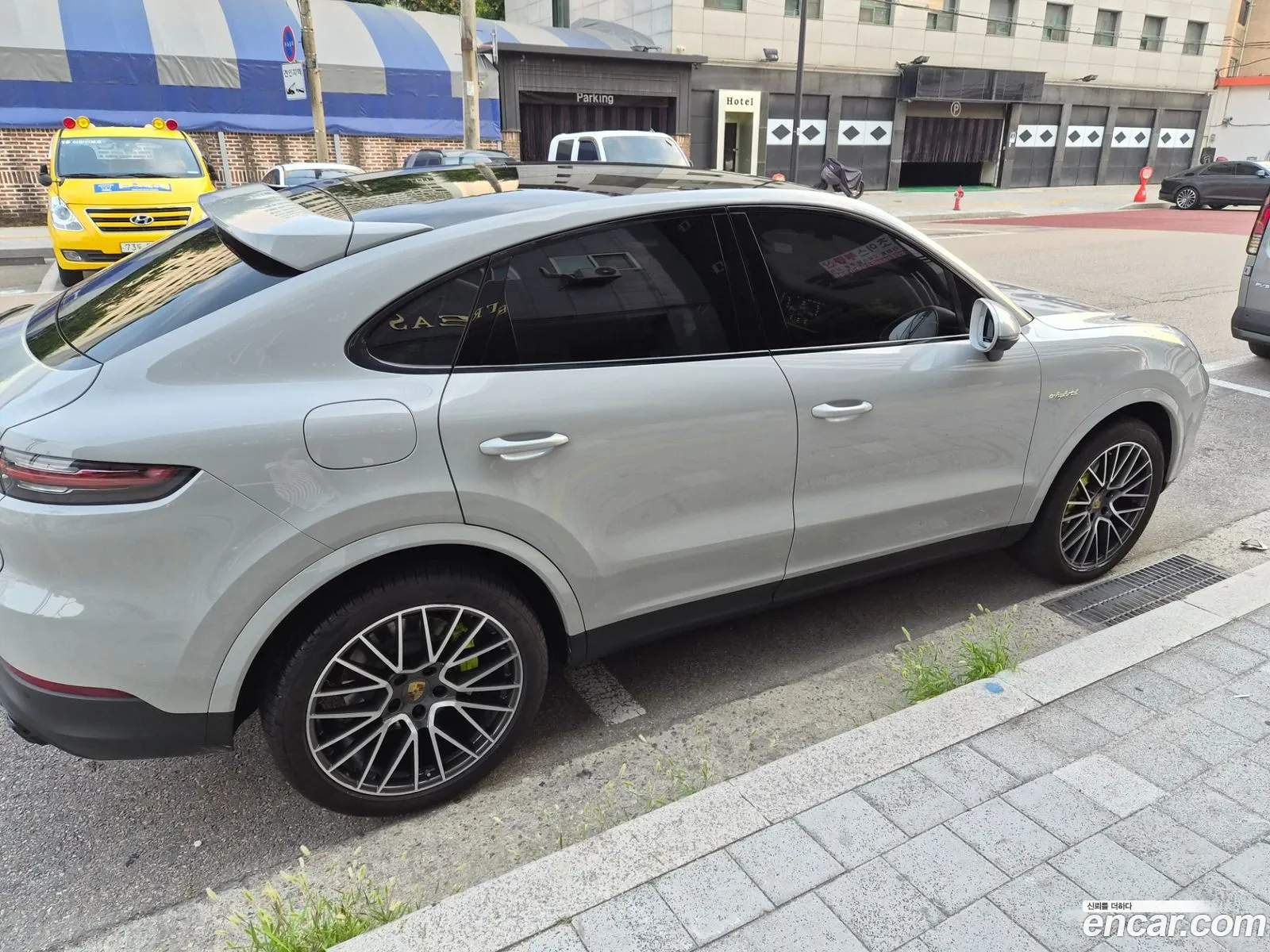 Porsche Cayenne 2021 — 5