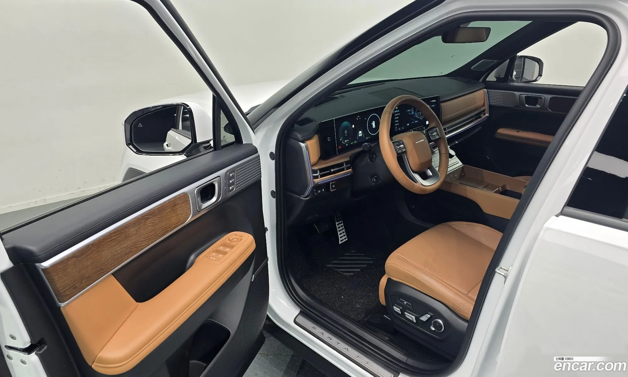 Hyundai Santa Fe 2025 — 24