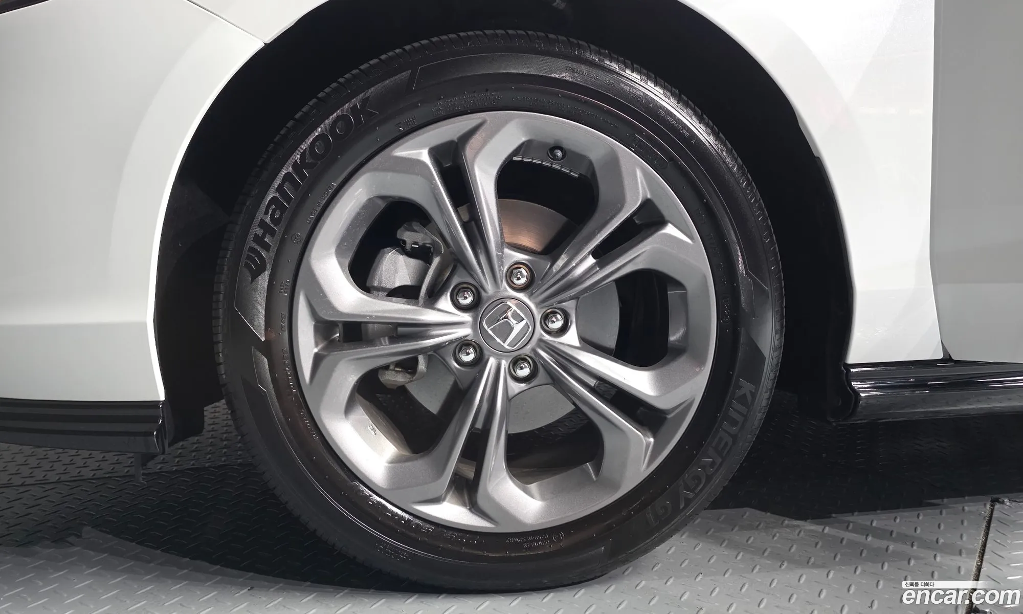 Honda Accord 1 2023 — 30