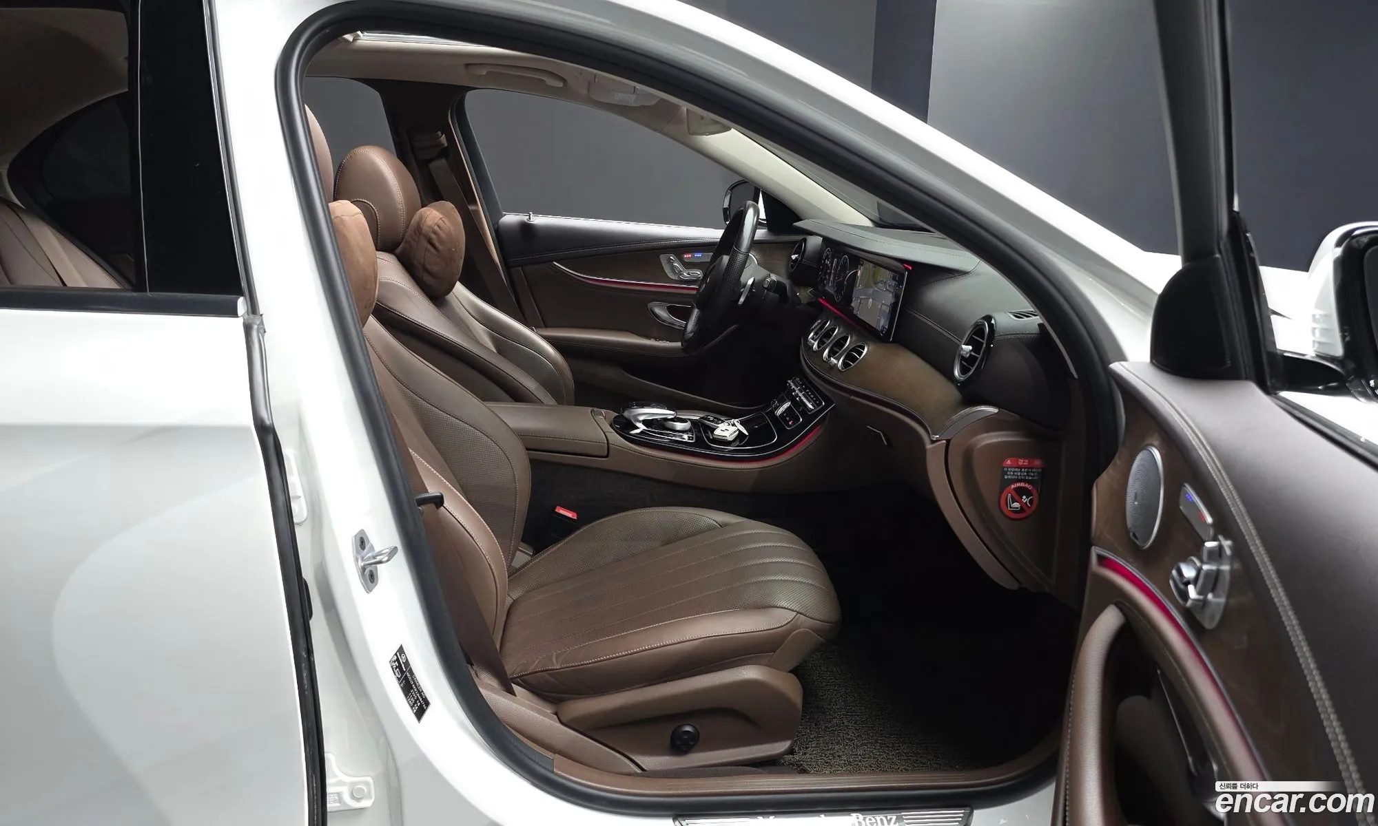 Mercedes-Benz E-Class W213 2018 WDDZF4KB2JA484766 — 5