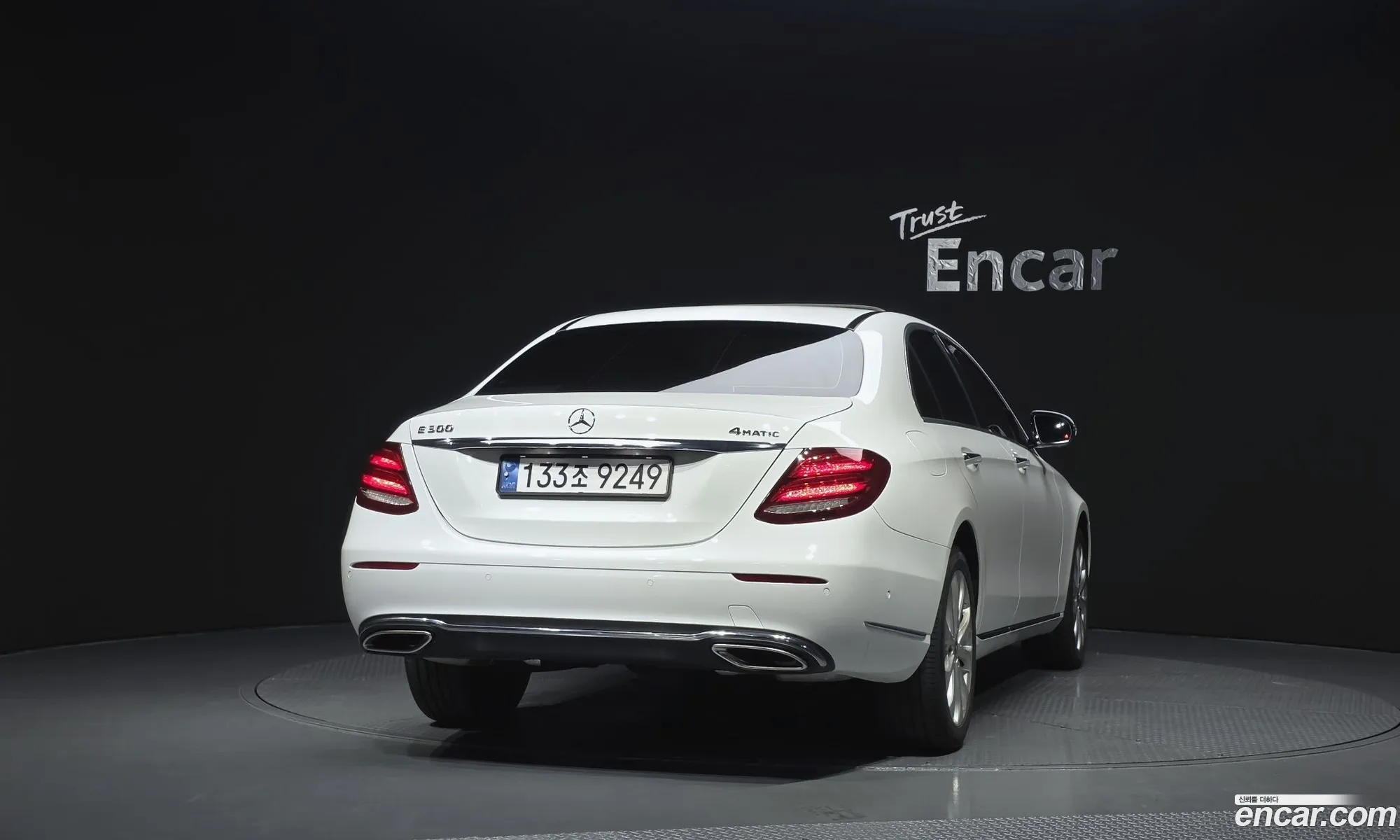 Mercedes-Benz E-Class W213 2018 WDDZF4KB2JA484766 — 29