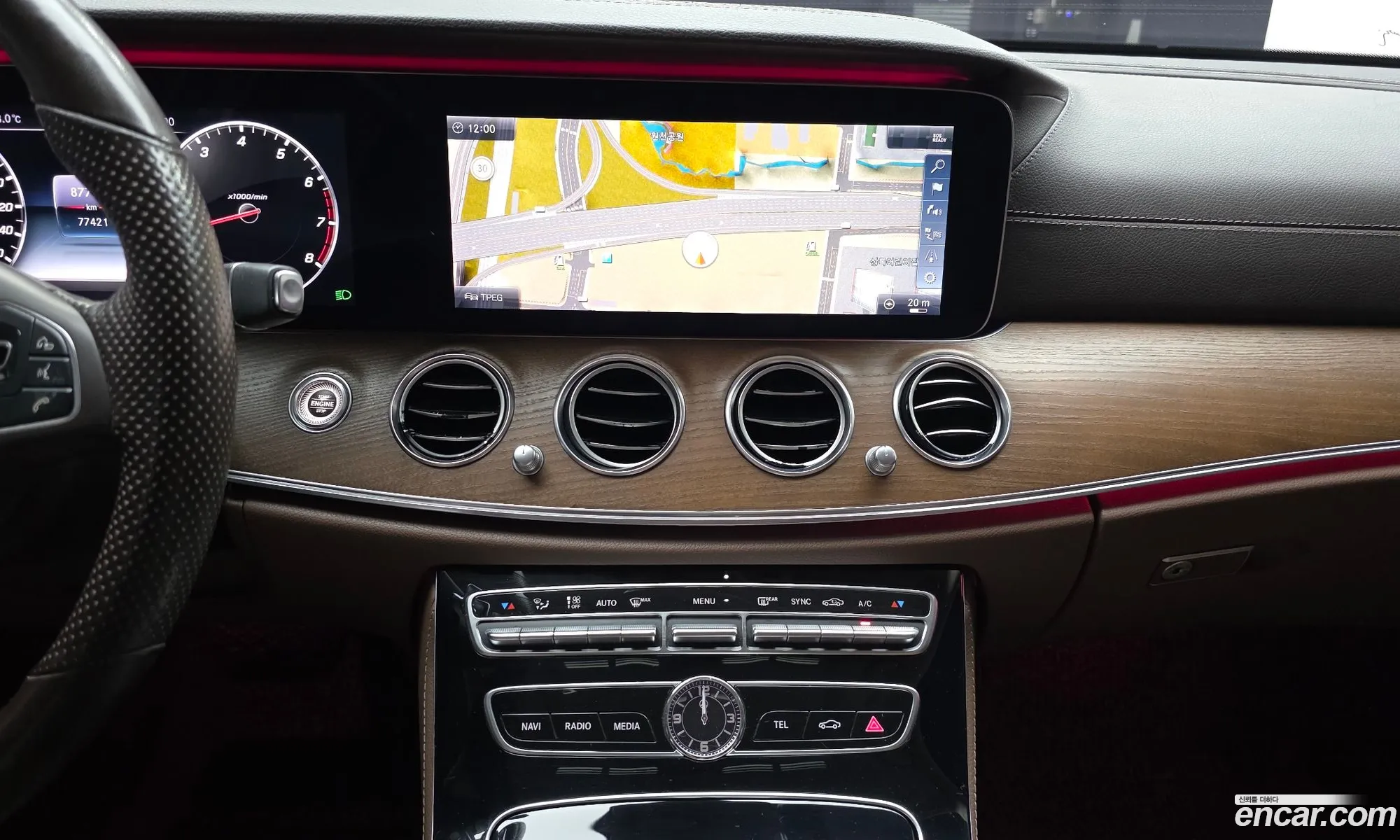 Mercedes-Benz E-Class W213 2018 WDDZF4KB2JA484766 — 6