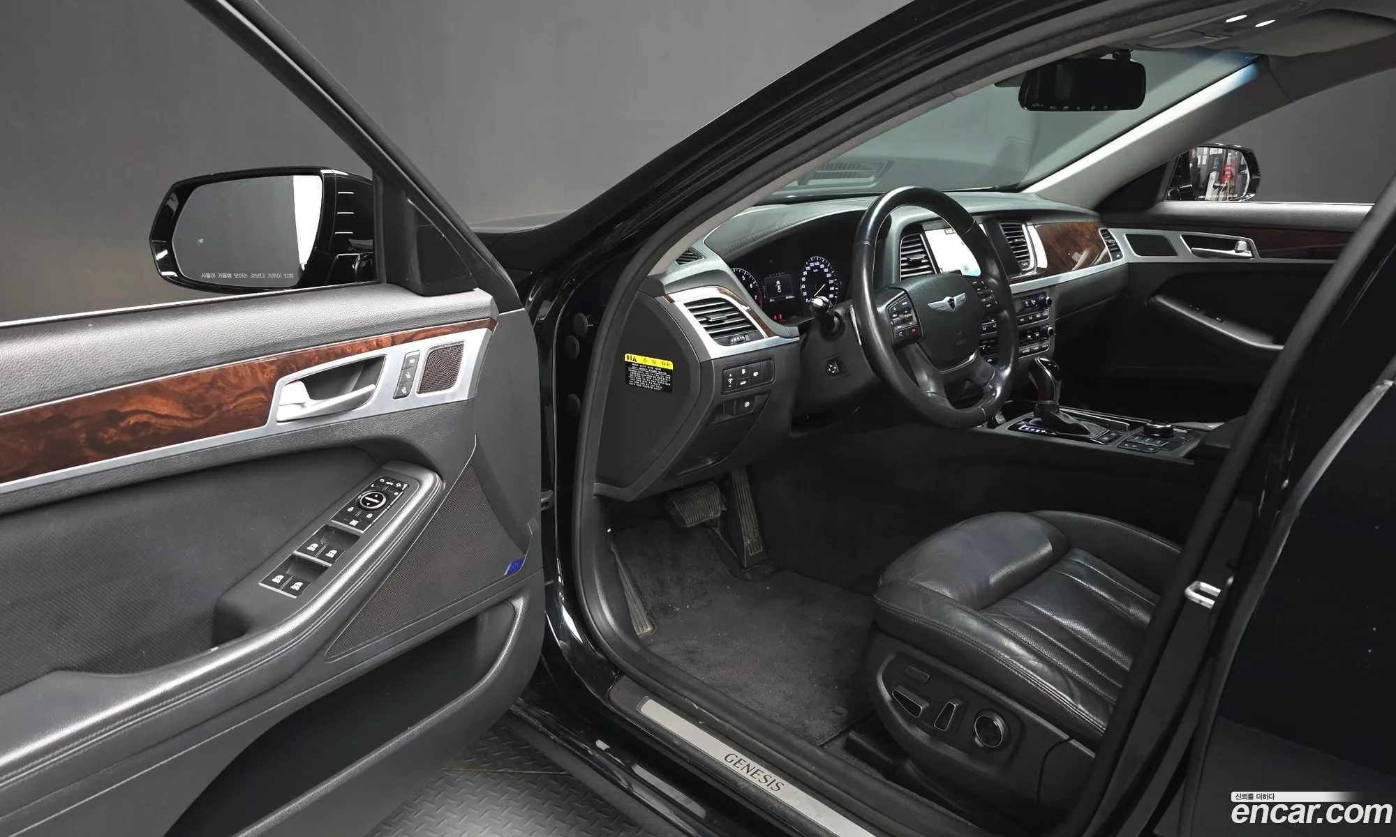 Hyundai Genesis DH 2014 — 15