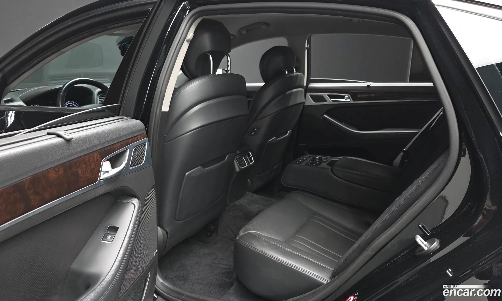 Hyundai Genesis DH 2014 — 7