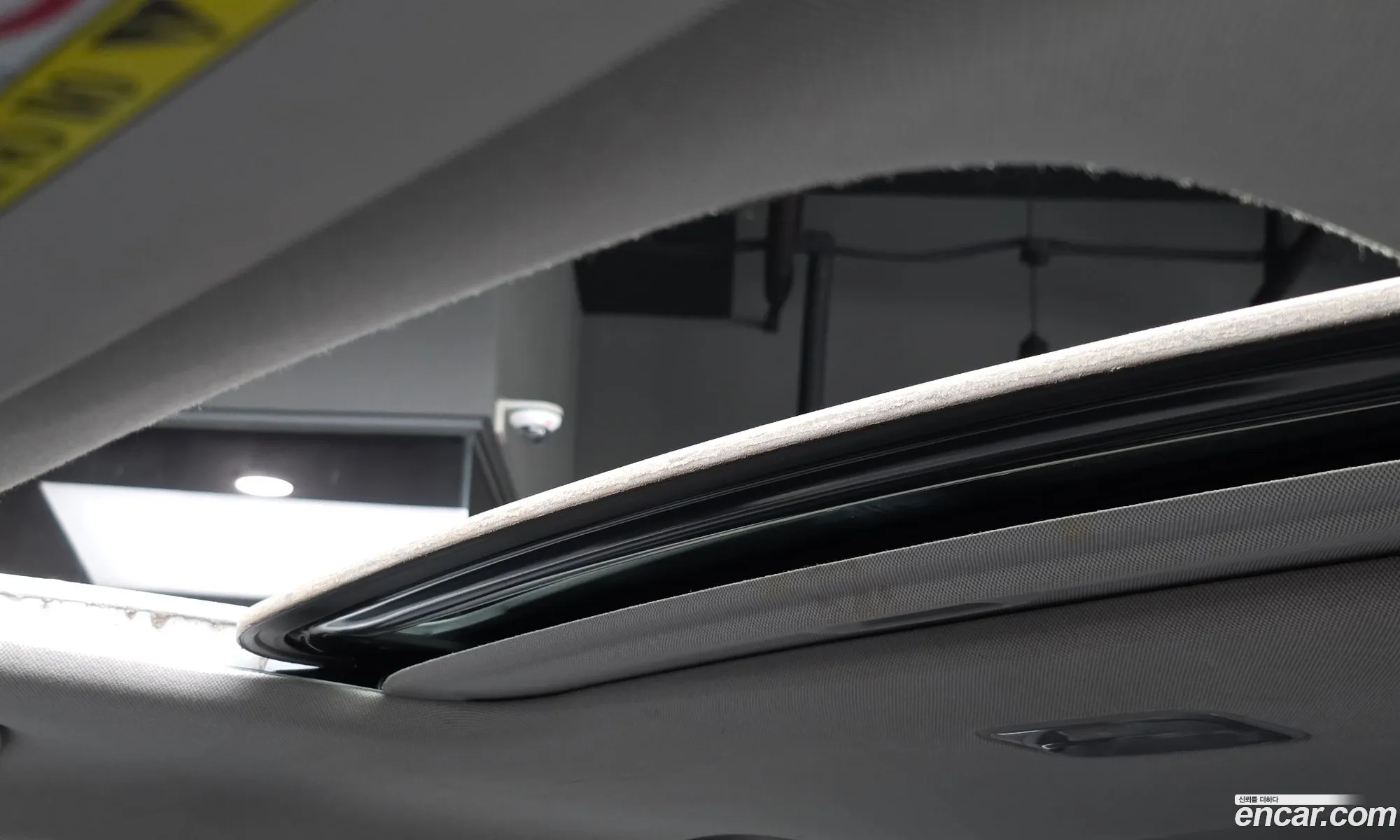Hyundai Ioniq Electric 2016 — 18