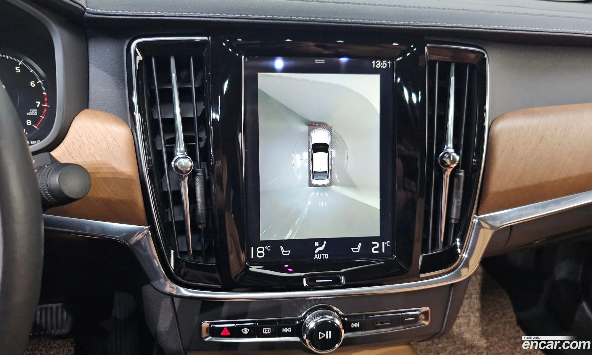 Volvo S90 2018 YV1PS102DJ1038624 — 17