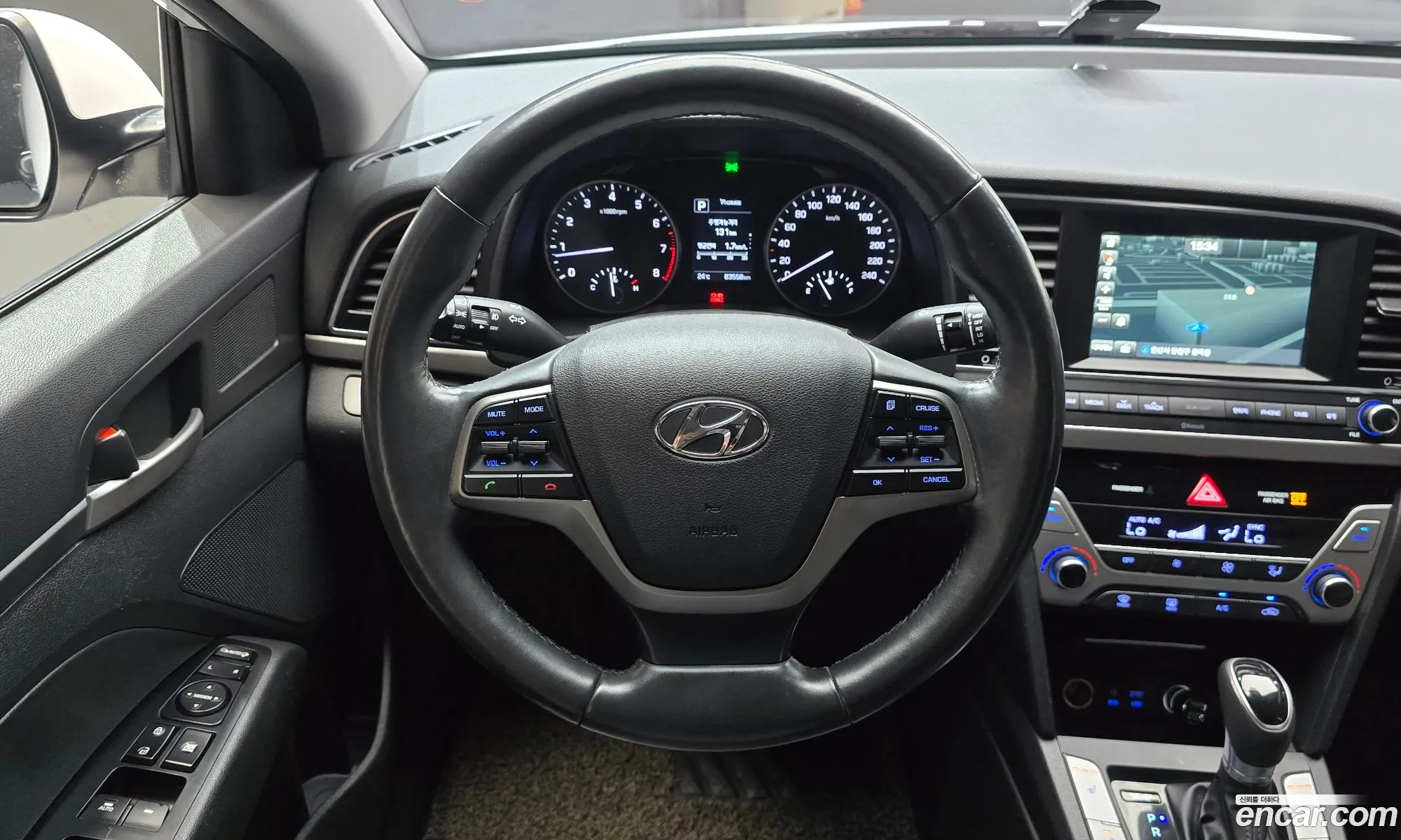 Hyundai Elantra AD 2016 — 8
