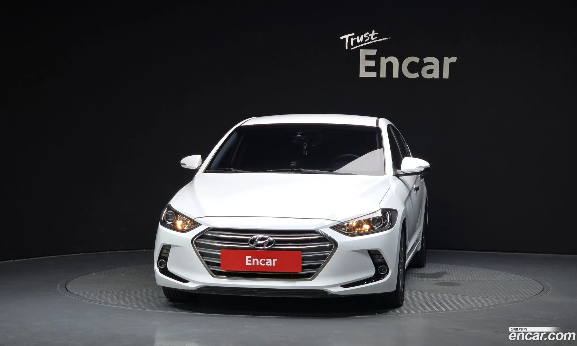 Hyundai Elantra AD 2016 — 17