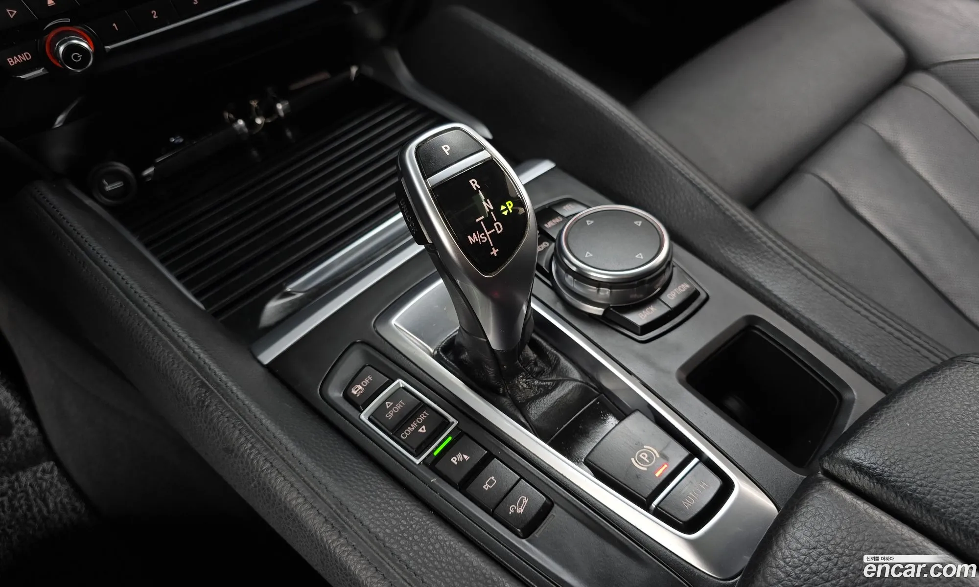 BMW X6 2016 WBAKV410XG0P73890 — 13