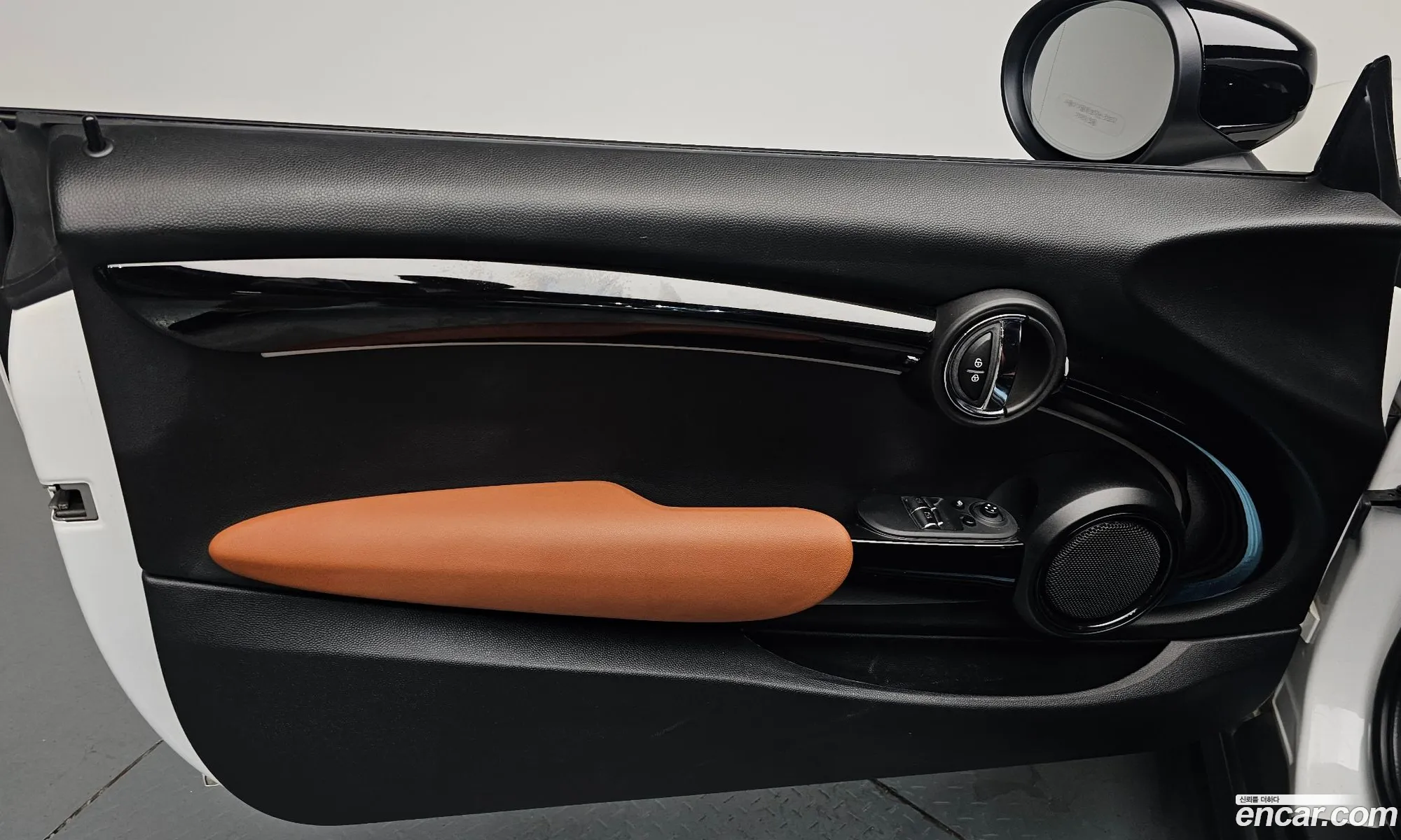 Mini Cooper S 2023 WMW61DH0XR2U43810 — 33