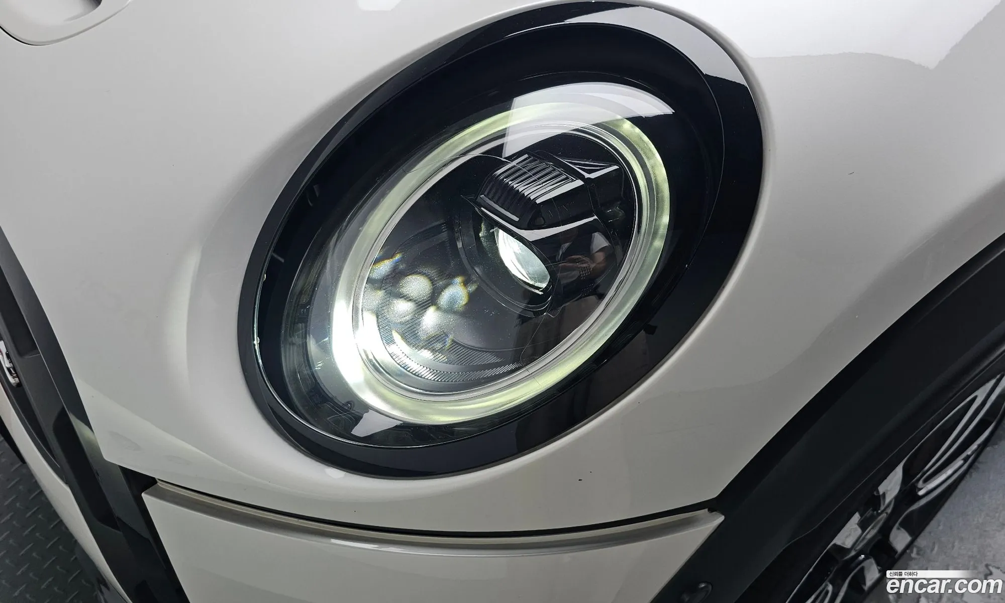 Mini Cooper S 2023 WMW61DH0XR2U43810 — 28