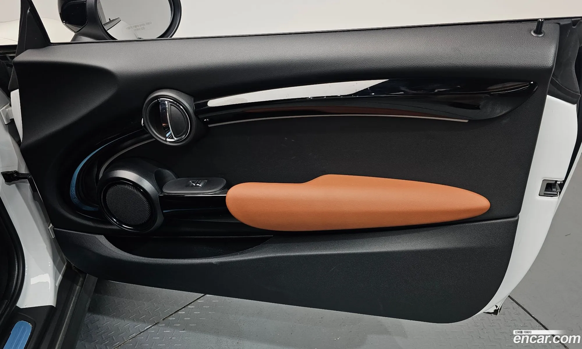 Mini Cooper S 2023 WMW61DH0XR2U43810 — 18