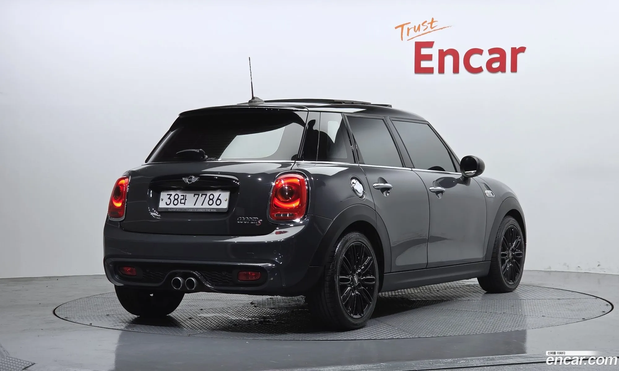 Mini Cooper S 2017 WMWXU3103H2D46773 — 17
