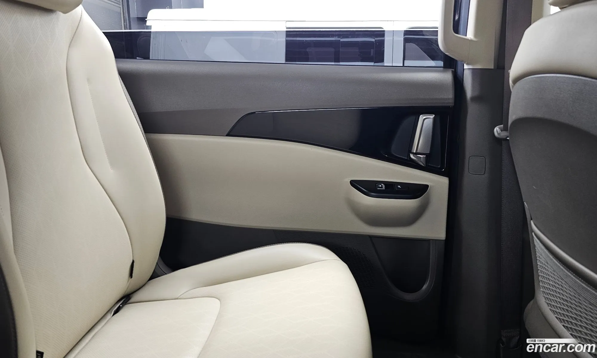 Kia Carnival 2021 — 30